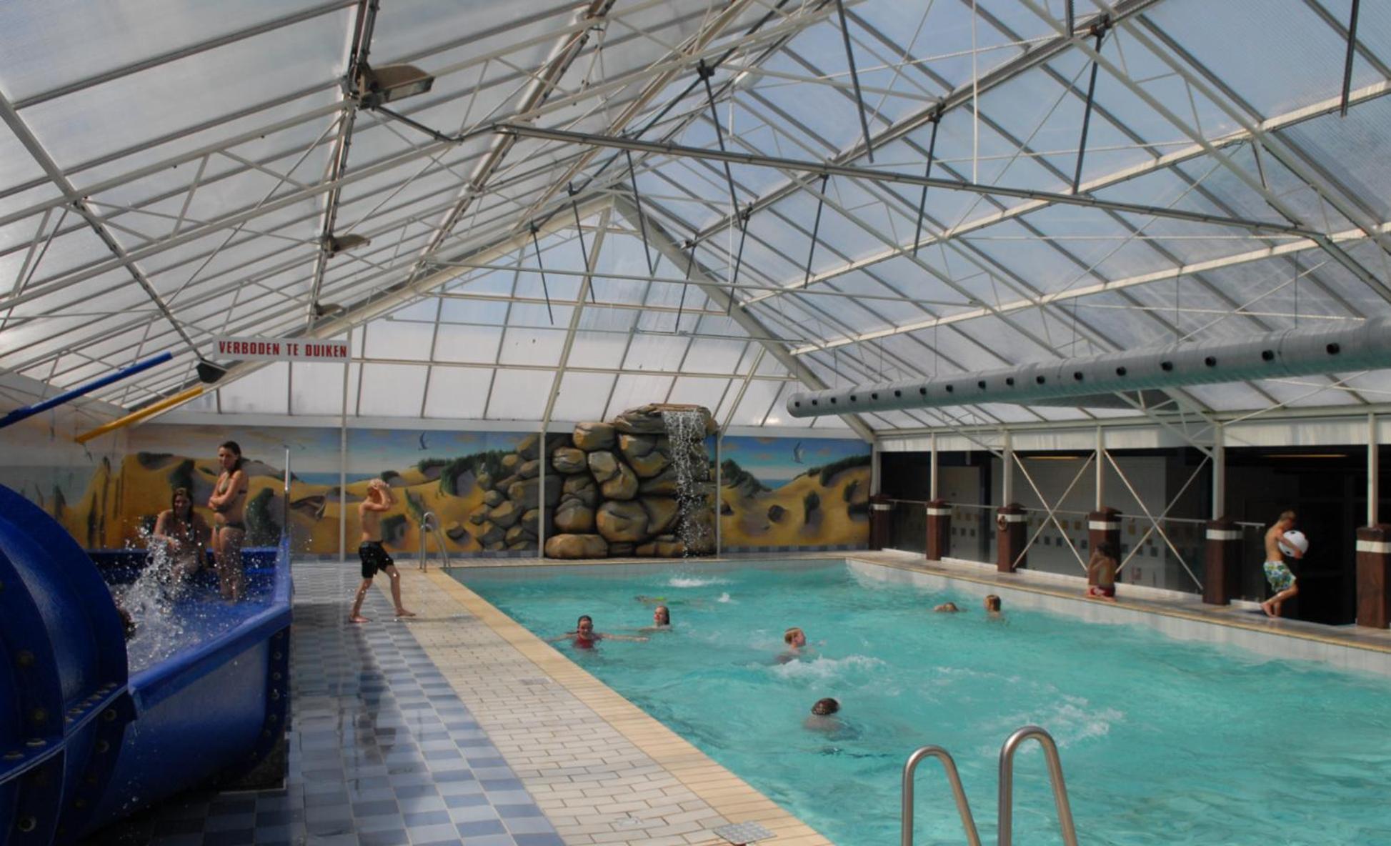 Ruime 5-Persoons Chalet Aan Het Bergumermeer Suameer Esterno foto